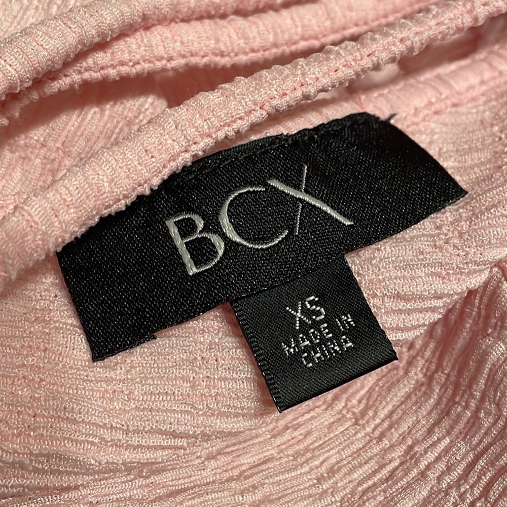 New! BCX Lattice Back Rauched Blossom Top